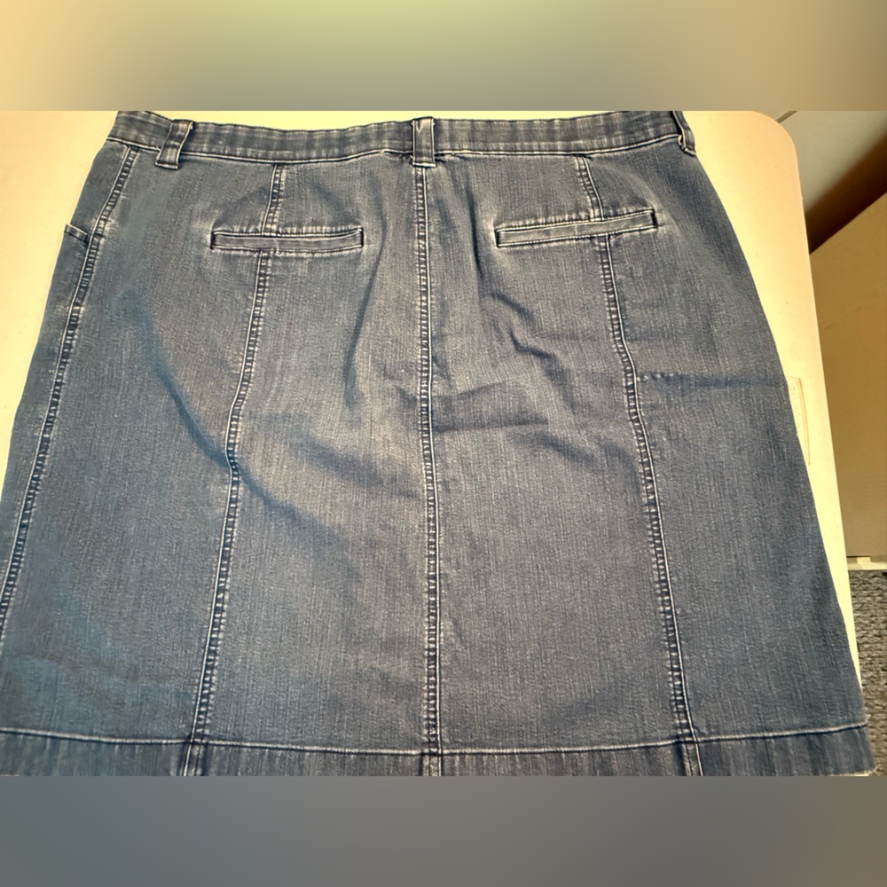 L.L. Bean Classic Fit Denim Skirt - Navy and White - Picture 2 of 5